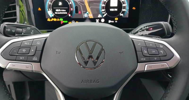 Volkswagen Passat cena 206900 przebieg: 10, rok produkcji 2024 z Ostrów Lubelski małe 529